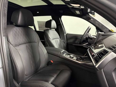 New 2026 BMW X7 M60i image 22