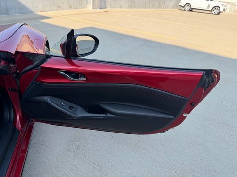 Used 2016 MAZDA MX-5 Miata Grand Touring RWD image 16
