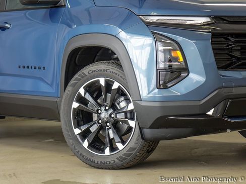 New 2026 Chevrolet Equinox RS w/ LPO, Floor Liner Package image 4