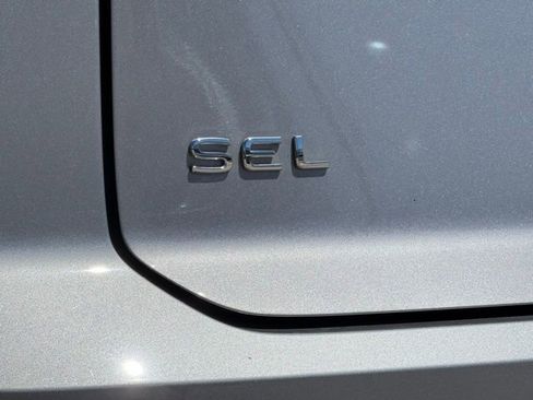 Used 2024 Volkswagen Atlas Cross Sport SEL image 12