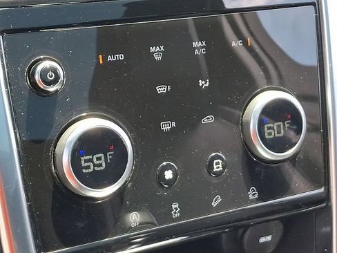 Used 2020 Land Rover Discovery Sport SE AWD/4WD image 14