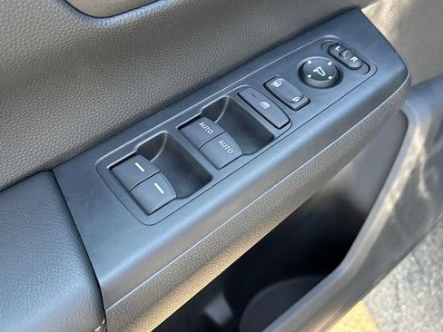 Used 2026 Honda CR-V TrailSport image 9