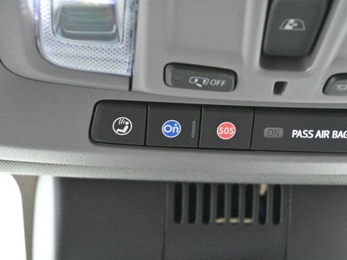 Used 2025 Chevrolet Silverado 3500 LTZ w/ LTZ Plus Package image 33