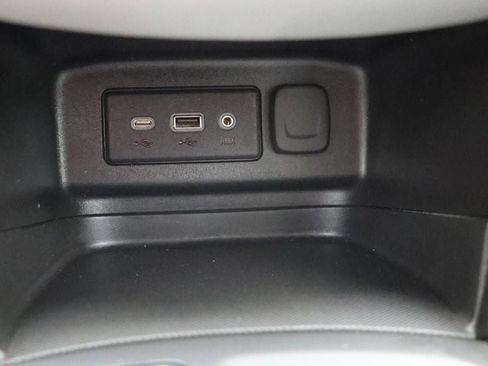 Used 2024 Chevrolet Equinox LS image 24