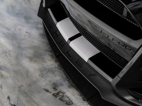 Used 2021 Ford Mustang Shelby GT500 w/ Carbon Fiber Track Pack image 42