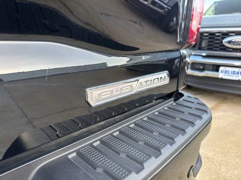 Used 2025 GMC Sierra 1500 Elevation w/ Preferred Package AWD/4WD image 13