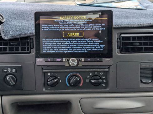 Used 1999 Ford F250 XL AWD/4WD image 15
