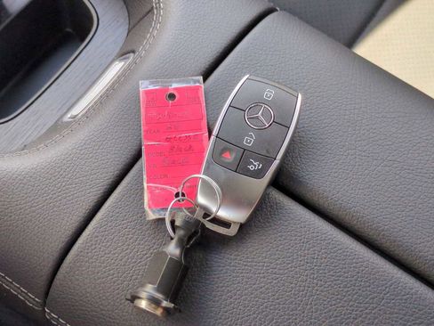 Used 2026 Mercedes-Benz GLE 350 4MATIC image 37