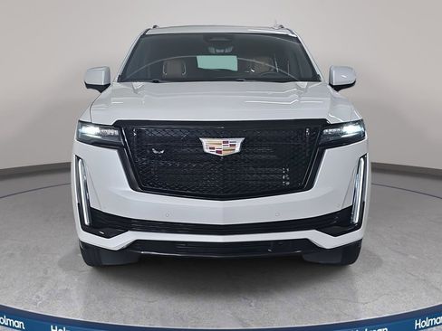 Used 2024 Cadillac Escalade Sport image 3