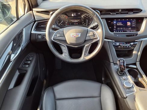 Used 2023 Cadillac XT5 Premium Luxury image 12