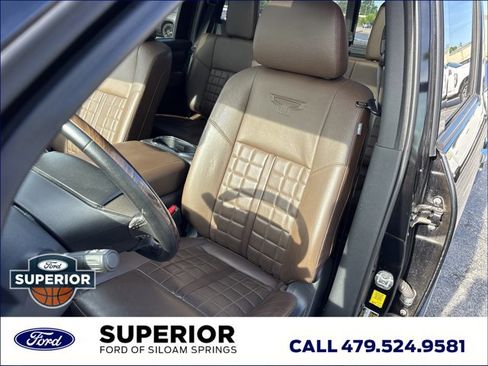 Used 2021 Nissan Titan Platinum Reserve w/ Moonroof Package AWD/4WD image 22