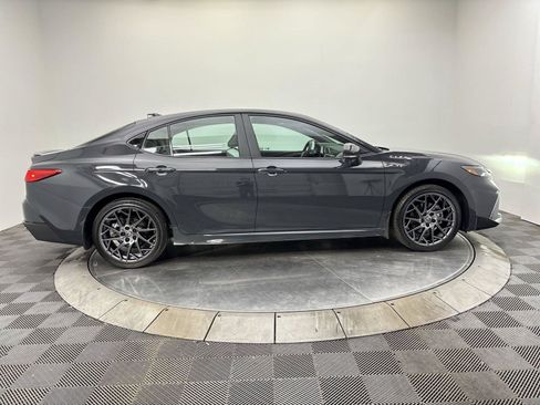 Used 2025 Toyota Camry SE AWD/4WD image 17