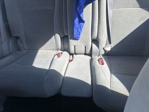 Used 2011 Toyota Highlander 4WD w/ Tech Pkg image 27