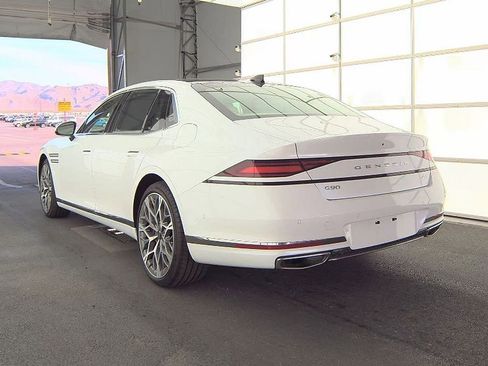 Used 2025 Genesis G90 3.5T AWD/4WD image 3