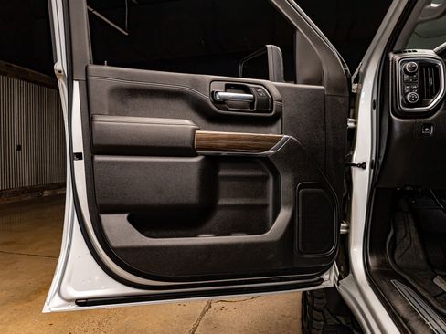 Used 2020 Chevrolet Silverado 3500 LT w/ All Star Edition image 31