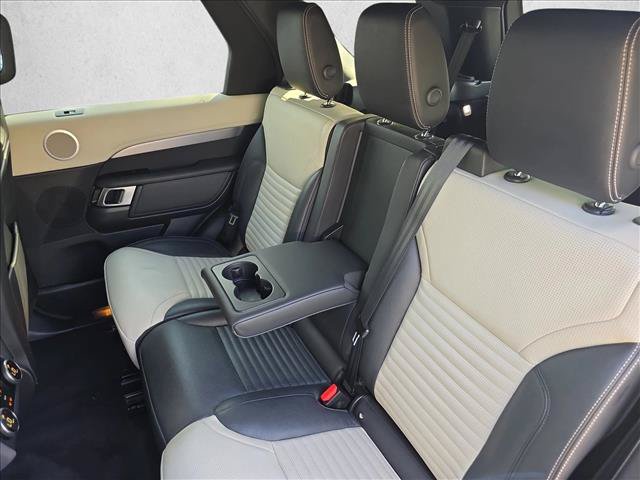 Used 2021 Land Rover Discovery S R-Dynamic AWD/4WD image 14