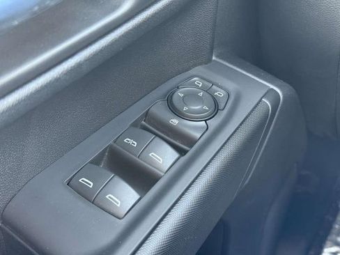 Used 2022 Chevrolet Silverado 1500 Custom image 17