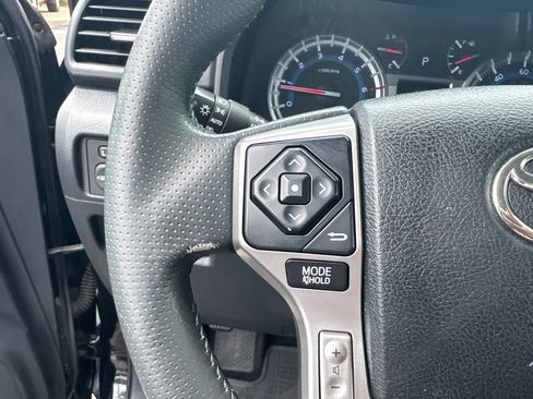 Used 2016 Toyota 4Runner Limited AWD/4WD image 25