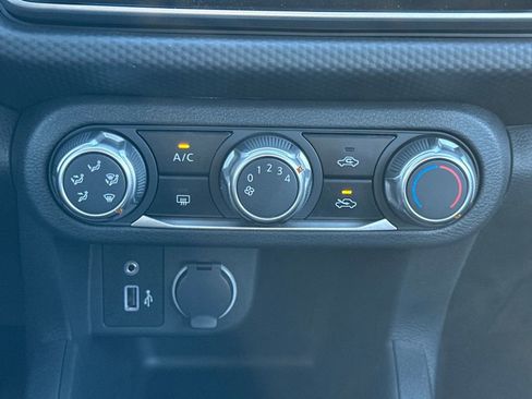 New 2025 Nissan Kicks Play S image 22