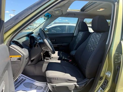 Used 2010 Kia Soul + w/ Audio Pkg FWD image 2