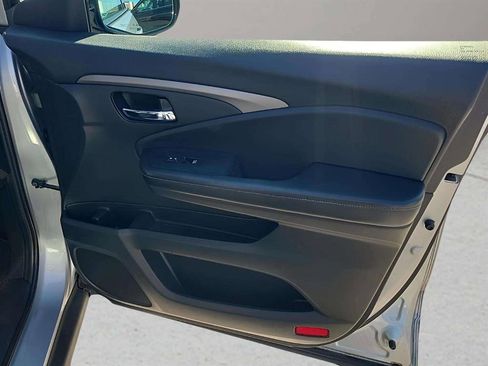 Used 2019 Honda Ridgeline Sport image 29