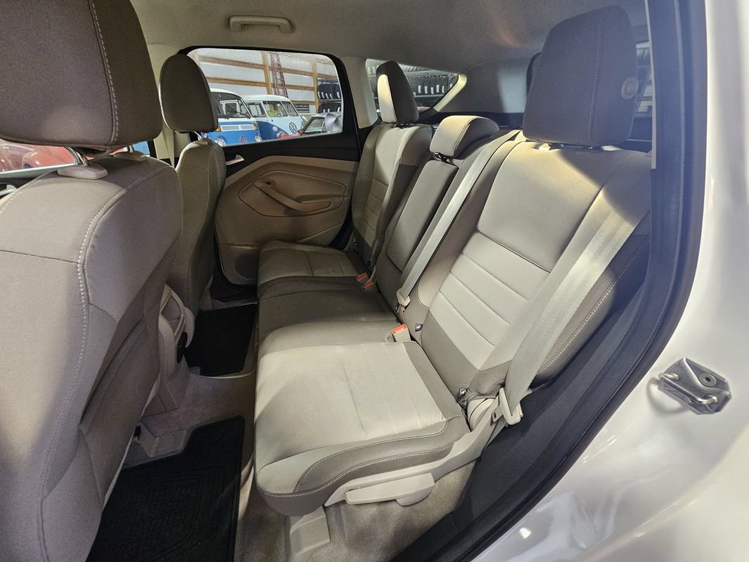 Used 2013 Ford Escape SE FWD image 12