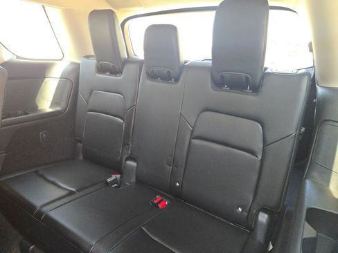 Certified 2024 Nissan Pathfinder SL FWD image 23