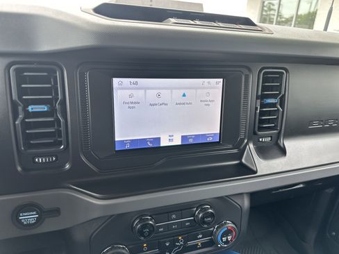 Used 2023 Ford Bronco Black Diamond AWD/4WD image 17