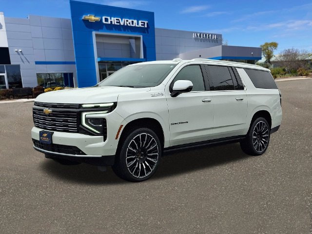 Used 2025 Chevrolet Suburban High Country AWD/4WD image 34