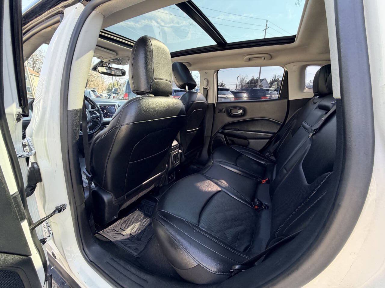 Used 2018 Jeep Compass Sport FWD image 23