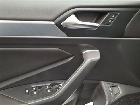 Used 2022 Volkswagen Jetta SE image 7