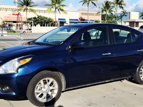 Used 2018 Nissan Versa SV w/ SV Special Edition FWD image 1