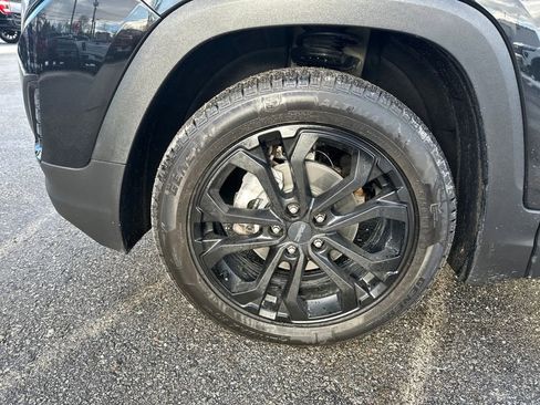 Used 2021 GMC Terrain SLE w/ Driver Convenience Package image 19