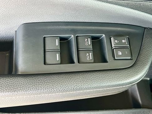 Used 2022 Honda Ridgeline RTL-E image 11