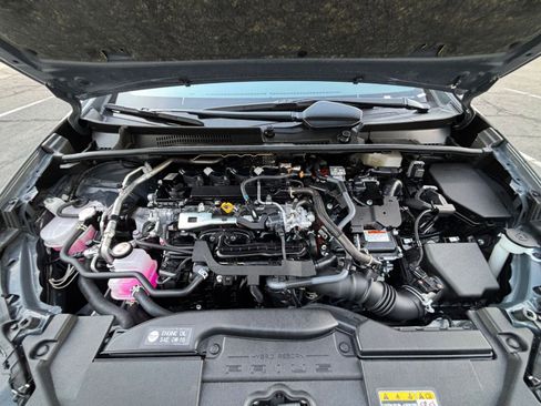 Used 2025 Toyota Prius LE image 30