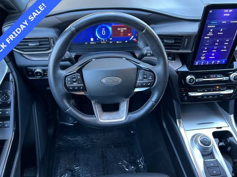 Used 2022 Ford Explorer Platinum w/ Equipment Group 601A image 14