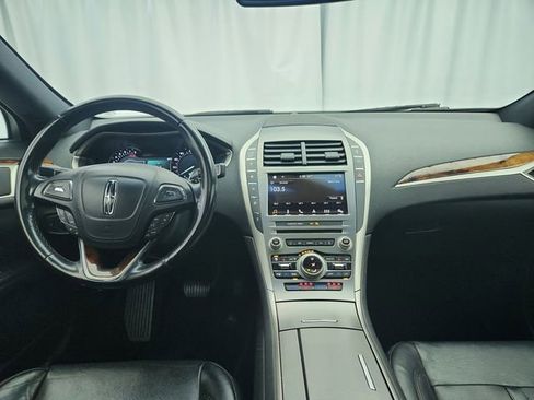 Used 2017 Lincoln MKZ Reserve image 15