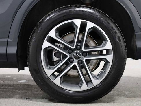 Certified 2025 Audi Q5 Premium w/ Convenience Package image 36