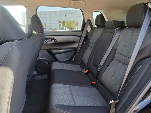 Used 2025 Nissan Rogue SV FWD image 16