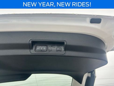 New 2026 Ford Explorer Active image 41