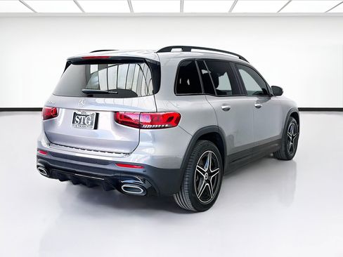 Used 2023 Mercedes-Benz GLB 250 image 4