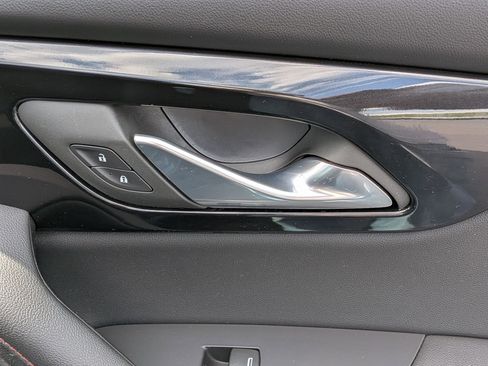 Used 2025 Chevrolet Blazer RS image 36