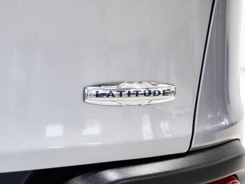 Used 2014 Jeep Cherokee Latitude image 25