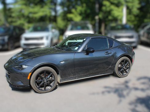 Used 2021 MAZDA MX-5 Miata RF Club RWD image 4
