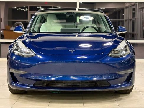 Used 2019 Tesla Model 3 Performance image 2