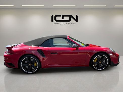 Used 2018 Porsche 911 Turbo S image 16