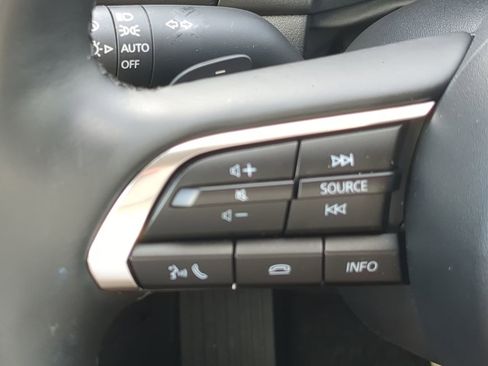 Used 2025 MAZDA MAZDA3 2.5 Turbo Sedan w/Premium Plus image 24