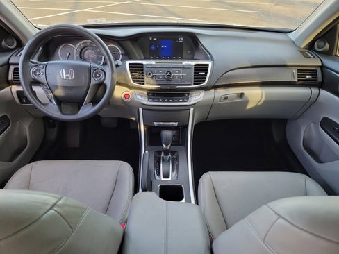 Used 2015 Honda Accord EX image 27