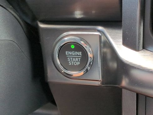 Used 2023 Ford F150 Lariat w/ Equipment Group 502A High AWD/4WD image 30