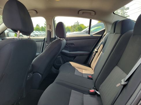 Used 2025 Nissan Sentra SV w/ All-Weather Package FWD image 11